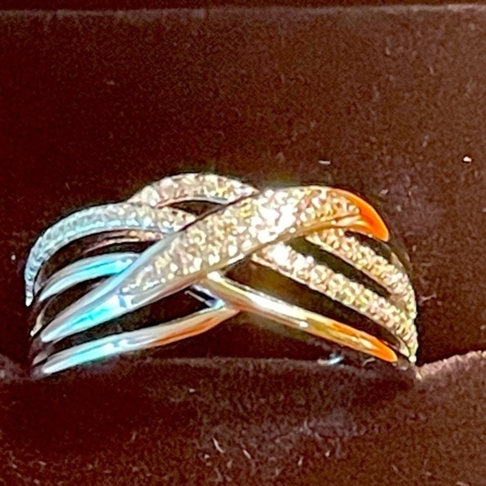 Binjoly‎ Silver Rhinestone Ring Size 8